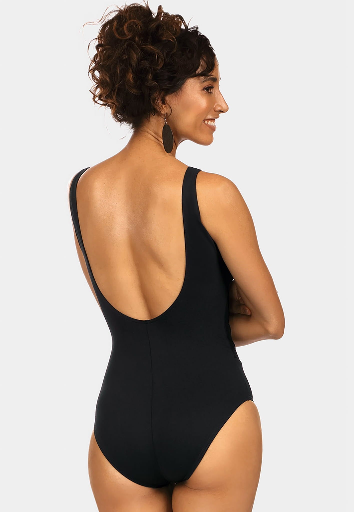 Axami Luxury Swimwear F33C Shaping One Piece Swimsuit Black/Gold