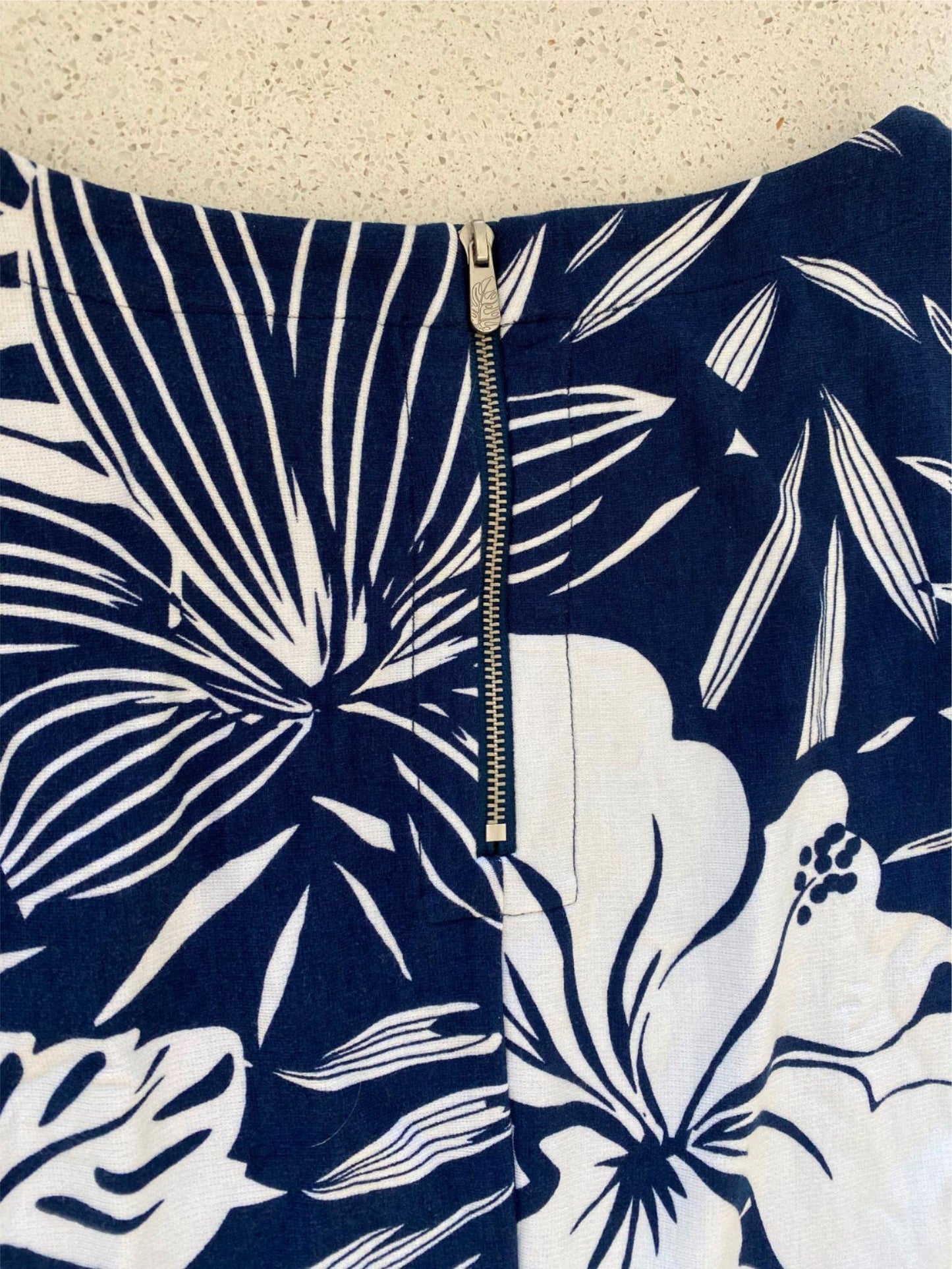 Tommy Bahama Dress in Navy and White Flower Print - Small