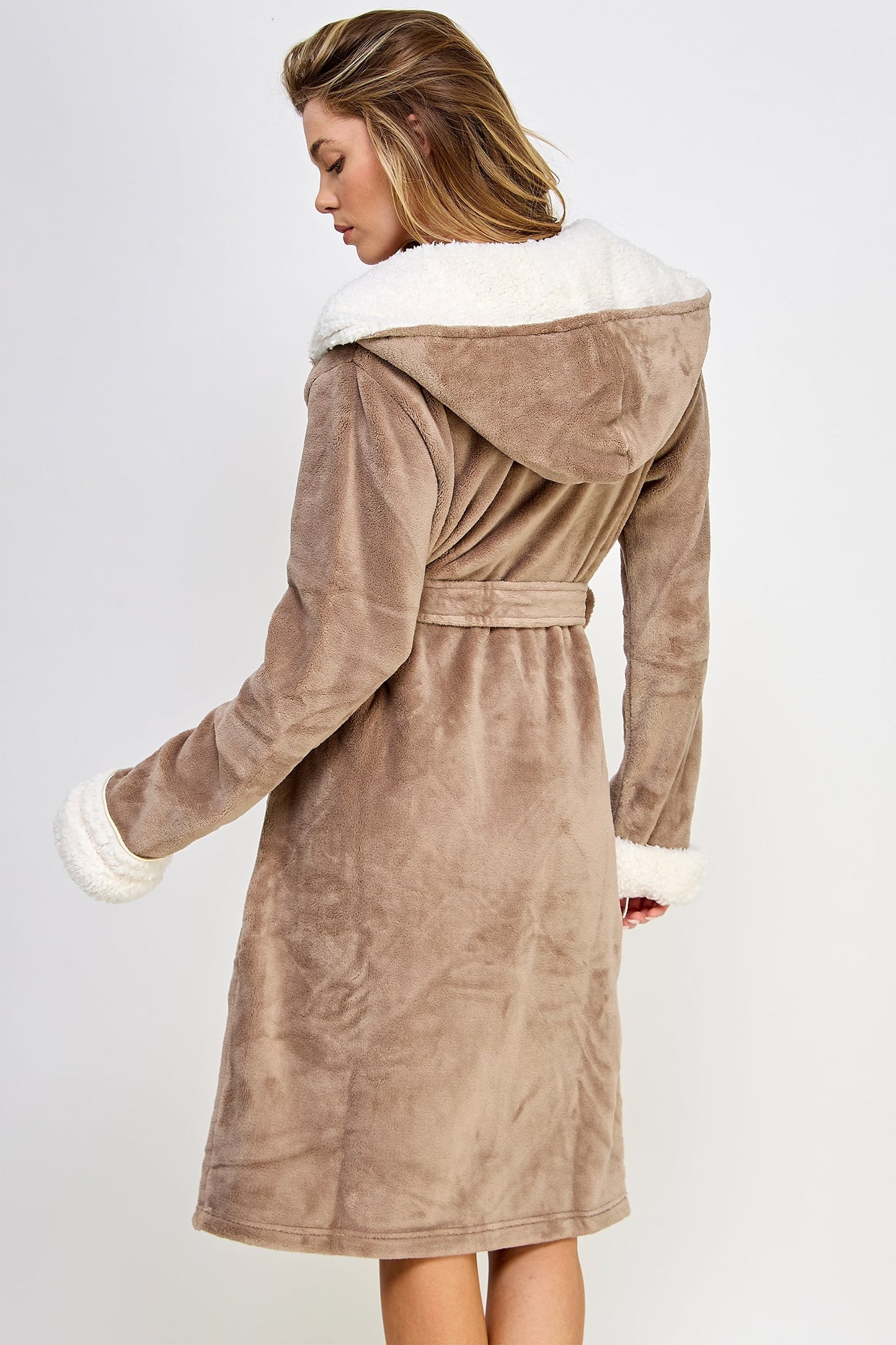 BeWicked Chic Plush Cozy Fleece Sydney Robe Brown