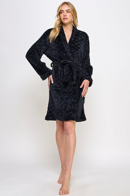 BeWicked Ariel Robe Jacquard Plush Long Sleeve with Pockets Black