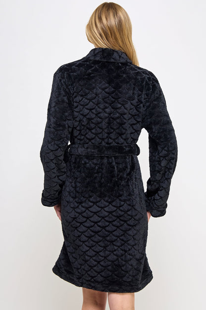 BeWicked Ariel Robe Jacquard Plush Long Sleeve with Pockets Black