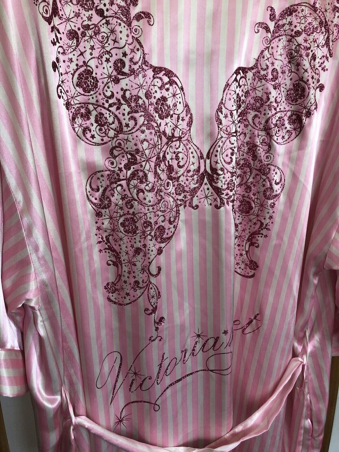 Victoria's Secret 2009 FASHION SHOW Wrap Robe Kimono Butterfly Angel Wings