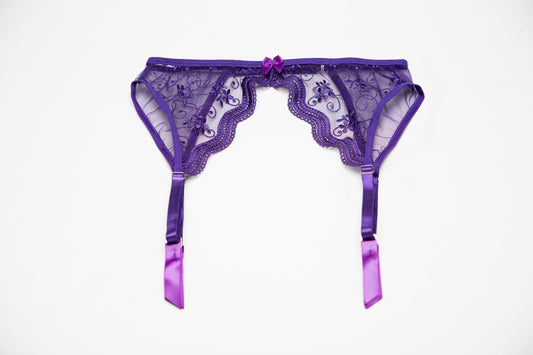 Shirley of Hollywood Scalloped Embroidery Garter Belt Purple