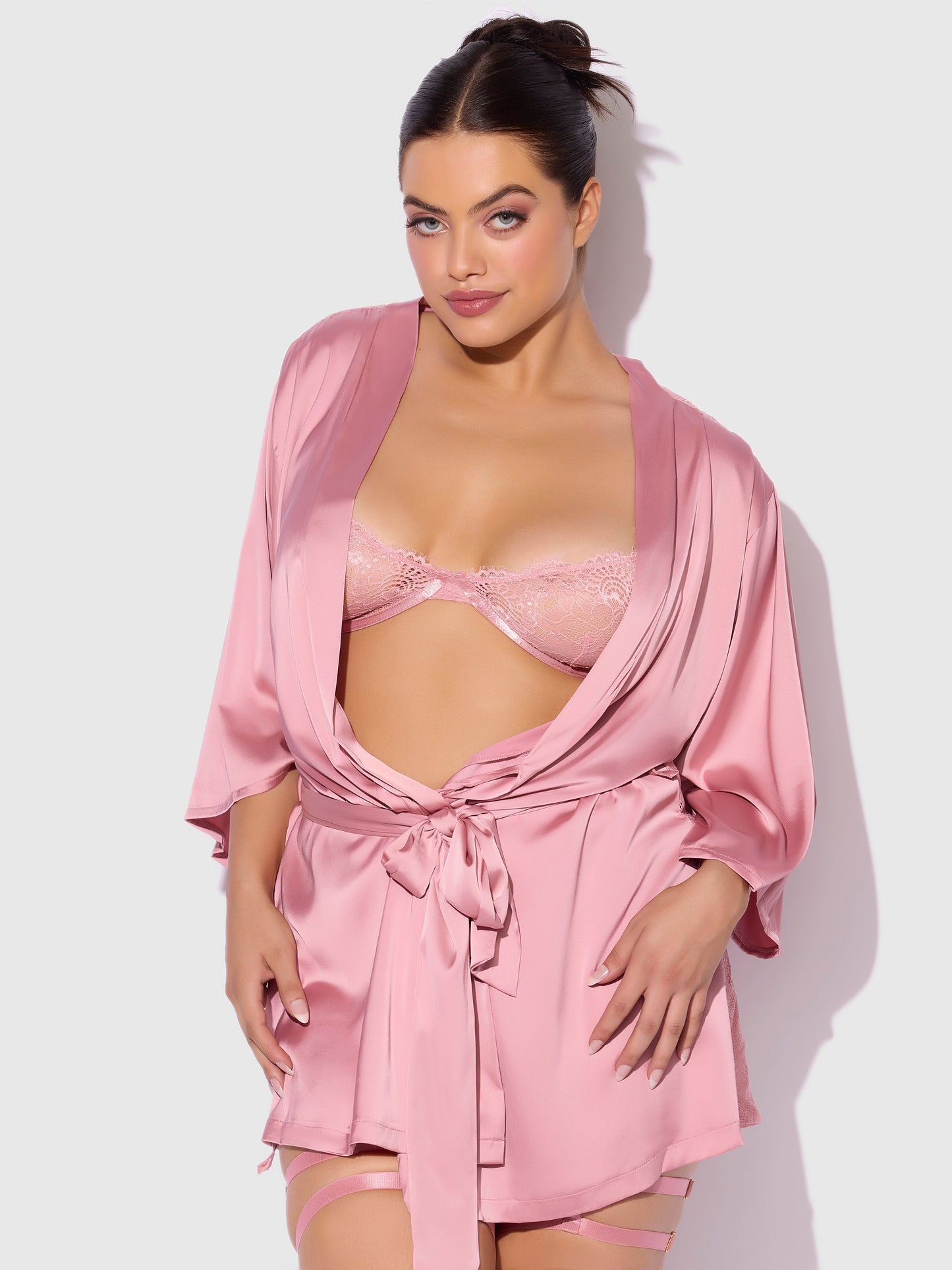 House of Desire Helena Satin & Lace Back Short Robe Powder Pink