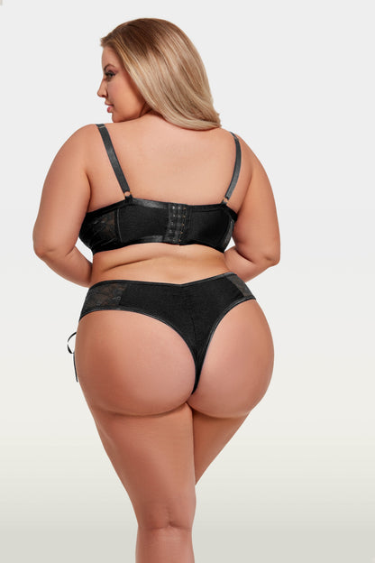 House of Desire Gia Lace Open Cup Bra & Panty Set