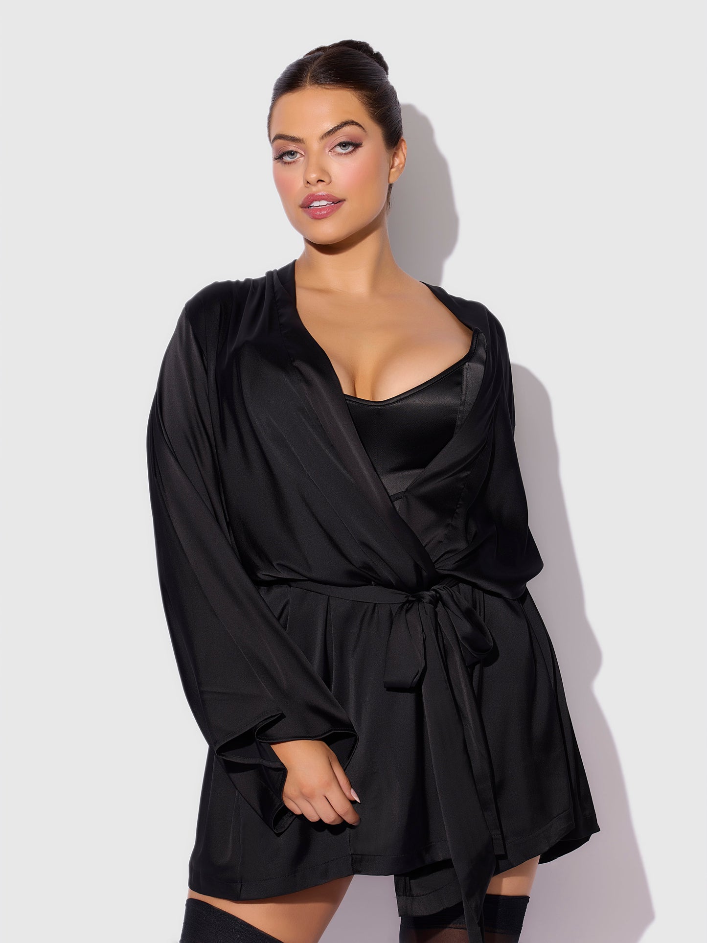 House of Desire Brigeta Short Satin Robe Black