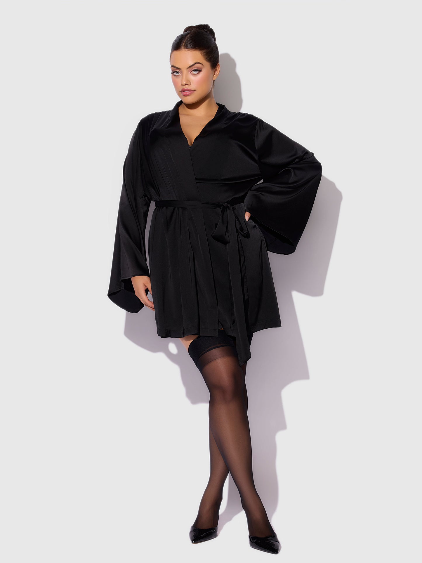 House of Desire Brigeta Short Satin Robe Black
