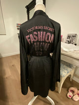 Victoria's Secret Fashion Show 2026 Rhinestone Satin Wide-Sleeve Robe Black