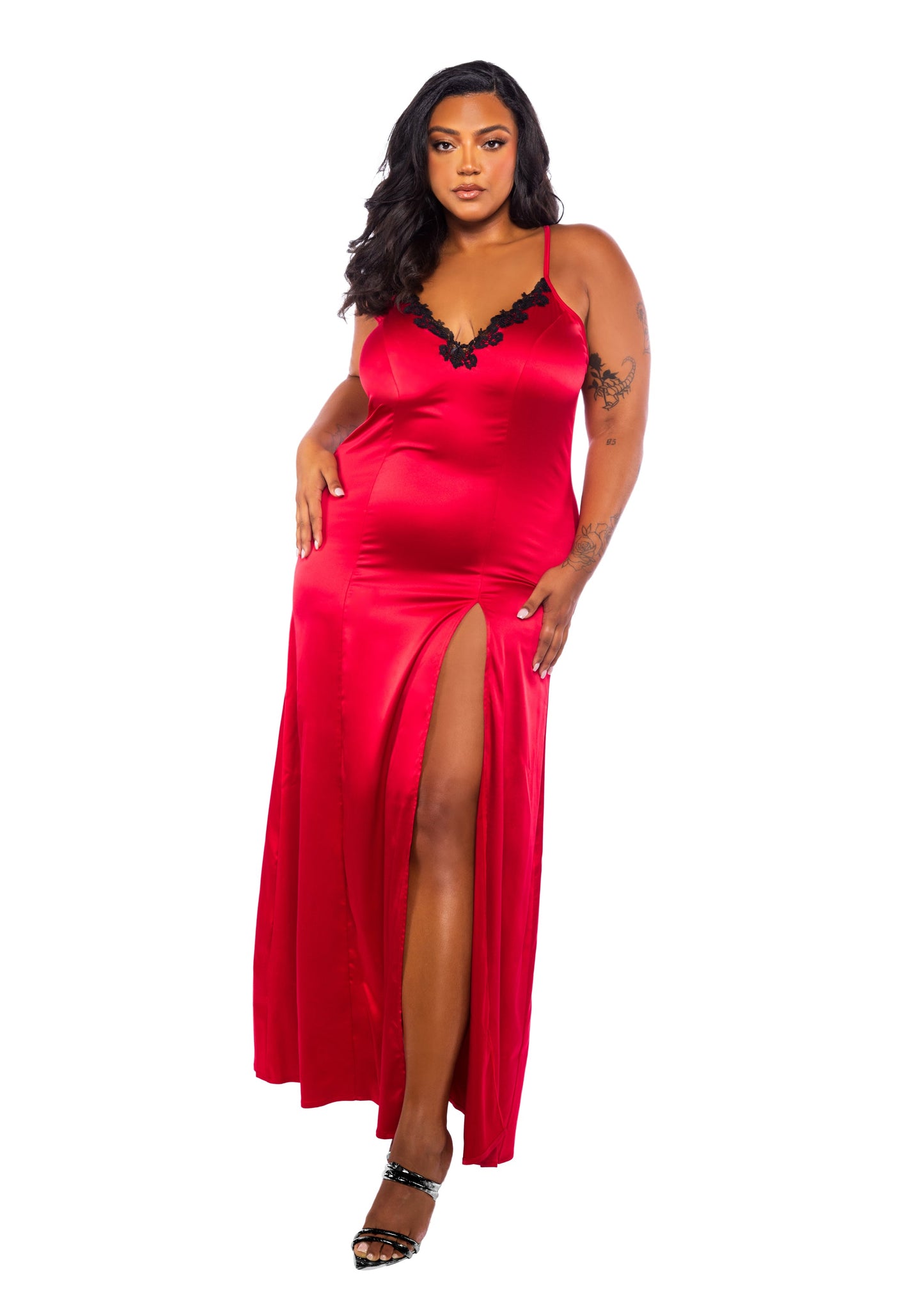 Roma Confidential Queen Love & Lust Venise Lace Satin Long Nightgown Red