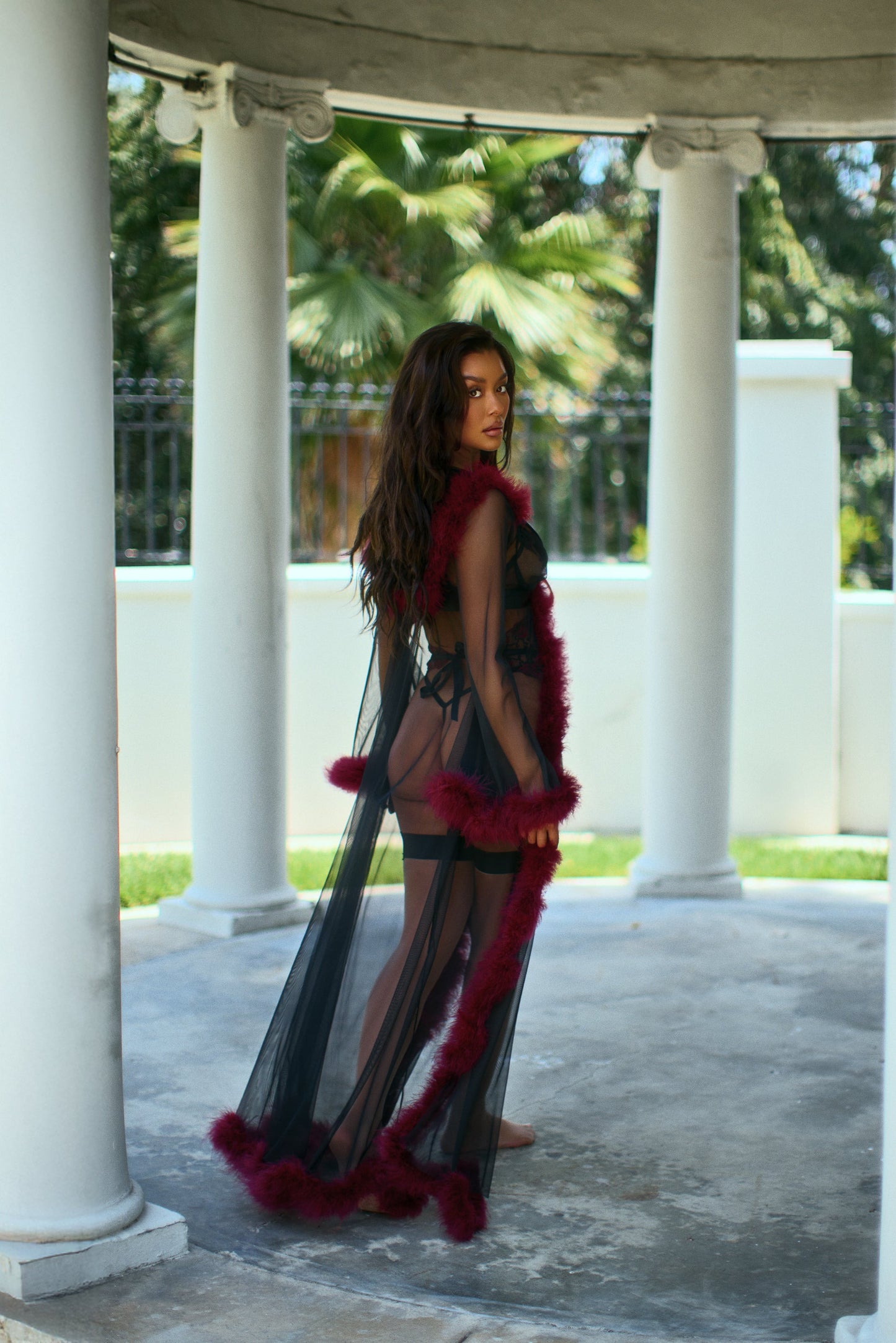 Roma Confidential Fantasy Luxe Glam Robe Black Merlot