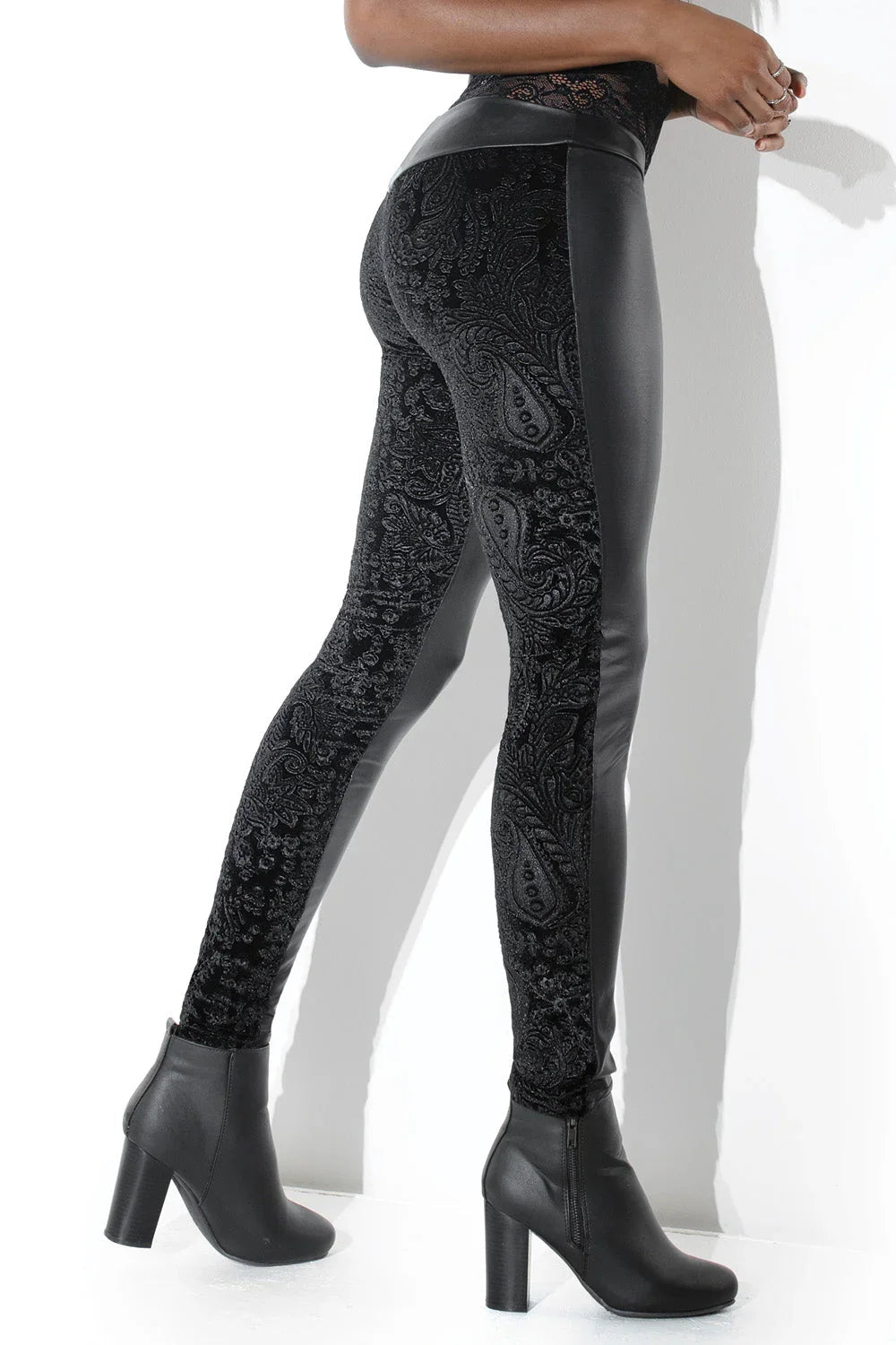 Coquette Velvet Vixen Leggings Black