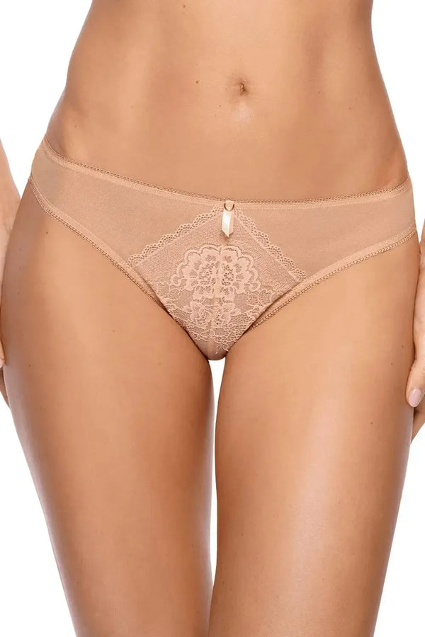 Girly Nella Briefs: beige floral lace panties with elastic lace back and cotton crotch for comfort.