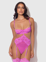Reanna Lace & Chain Handcuff Teddy Pink