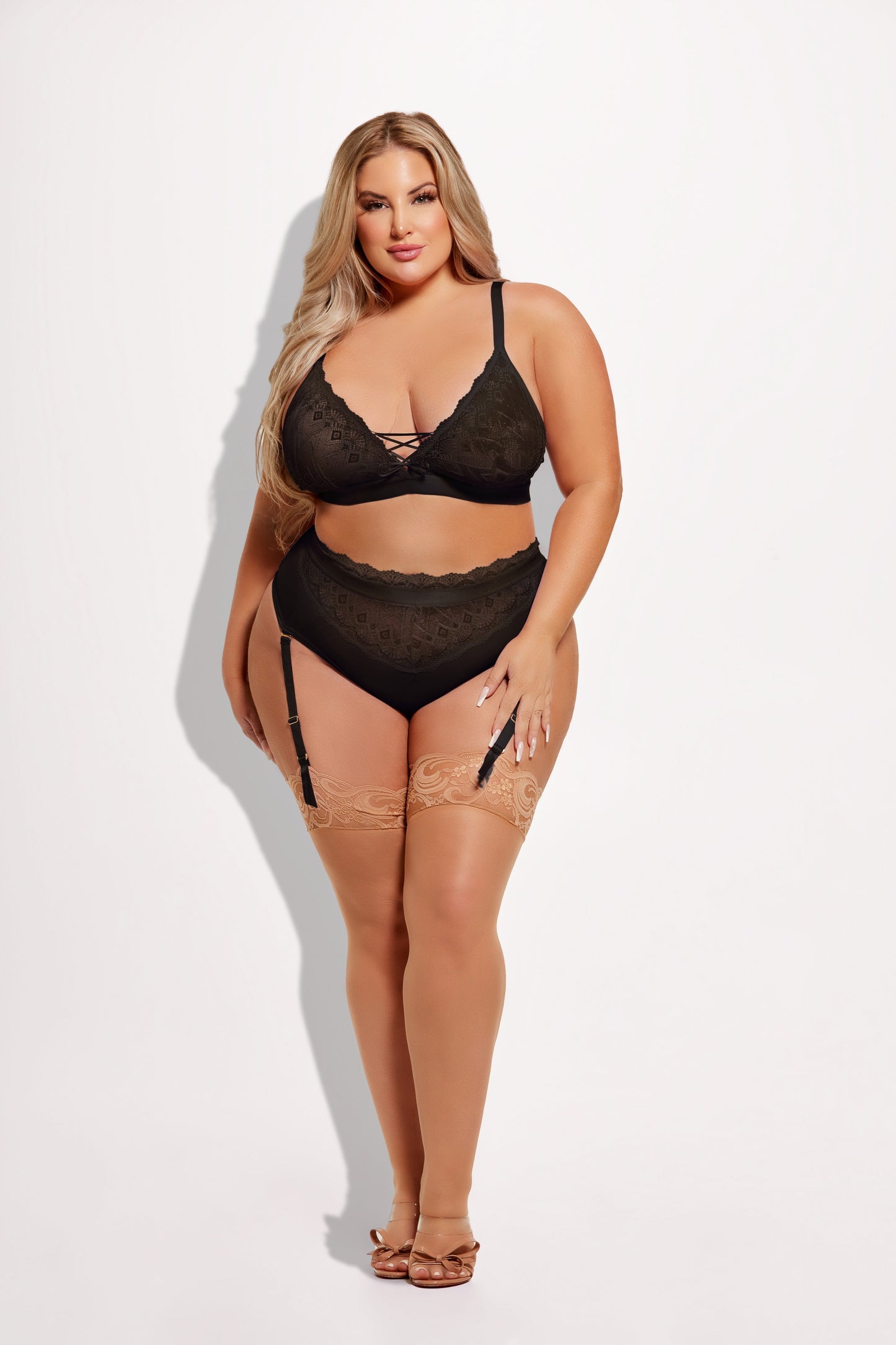 House of Desire Vivienne Timeless Lace & Micro Bralette & Thong Set